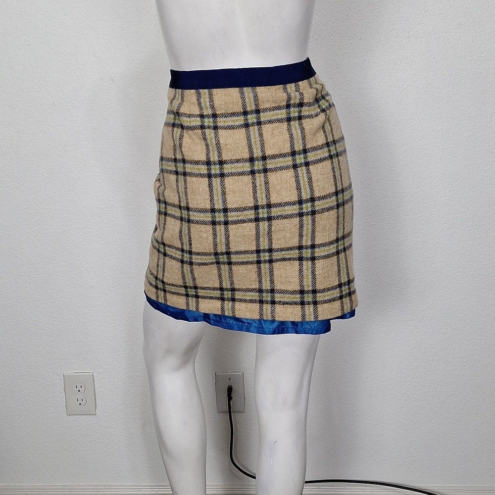 Boden Beige Plaid Wool-Blend A-Line Skirt with Navy Trim - Picture 6 of 12